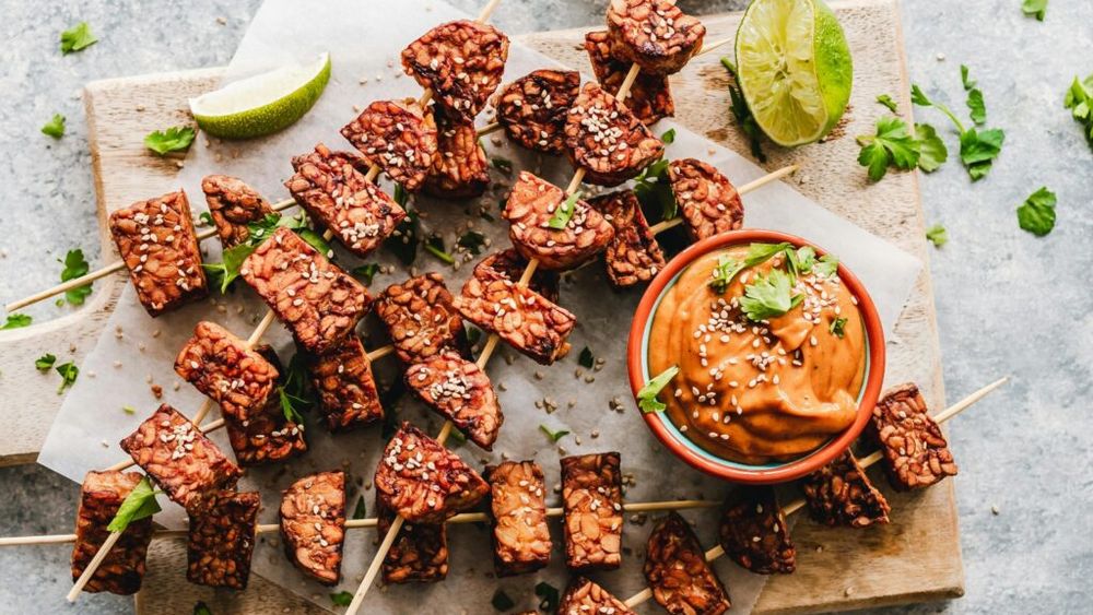 Tempeh, cea mai bună proteină pentru rezistența la insulină, potrivit specialiștilor/ Experții în sănătate spun că este o proteină vegetală completă, bogată în fibre și compuși cu efect antioxidant și antiinflamator