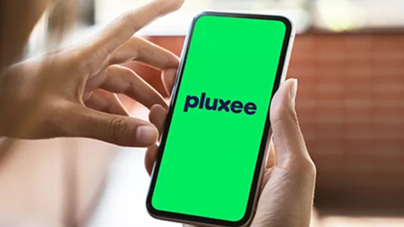 Pluxee și FoodFix lansează „Prânz la Fix”: rețete gătite la valoarea unui tichet de masă / Rețetele sunt create special de Chef Cătălin Scărlătescu / Care sunt beneficii dedicate utilizatorilor Pluxee