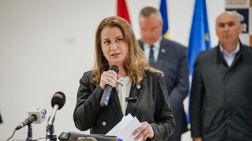 Ligia Deca: Ministerul Educaţiei a iniţiat mai multe programe orientate spre un stil de viaţă sănătos / Familiile aşteaptă specialişti care să vină să le împărtăşească copiilor elemente de nutriţie