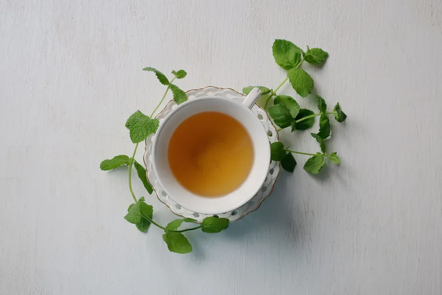 Ceaiul verde poate ajuta la scăderea tensiunii arteriale. Sursa foto: Pexels